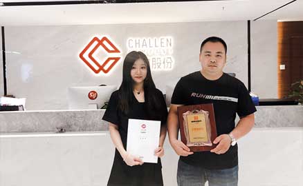 楊哥之前在學(xué)校開(kāi)了家米線面館
