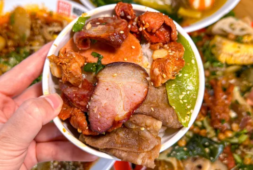 在學(xué)校附近開(kāi)一家冒菜加盟店怎么樣